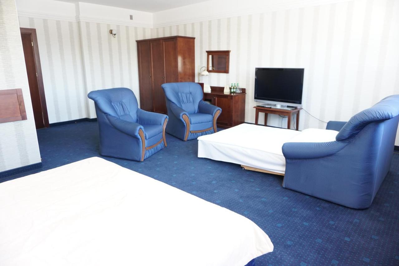 Hotel Mistral 马尔基 外观 照片