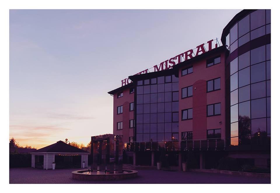 Hotel Mistral 马尔基 外观 照片
