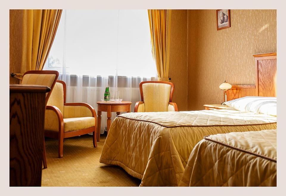 Hotel Mistral 马尔基 外观 照片